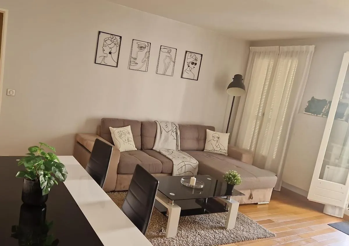 Thiais Large Apartment Near Orly Paris 4 A 6 Personnes