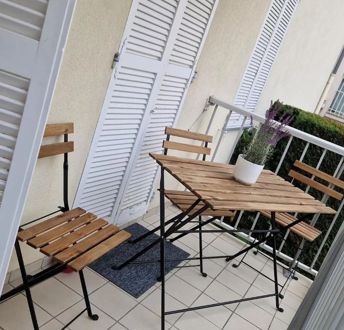 Thiais Large Apartment Near Orly Paris 4 A 6 Personnes
